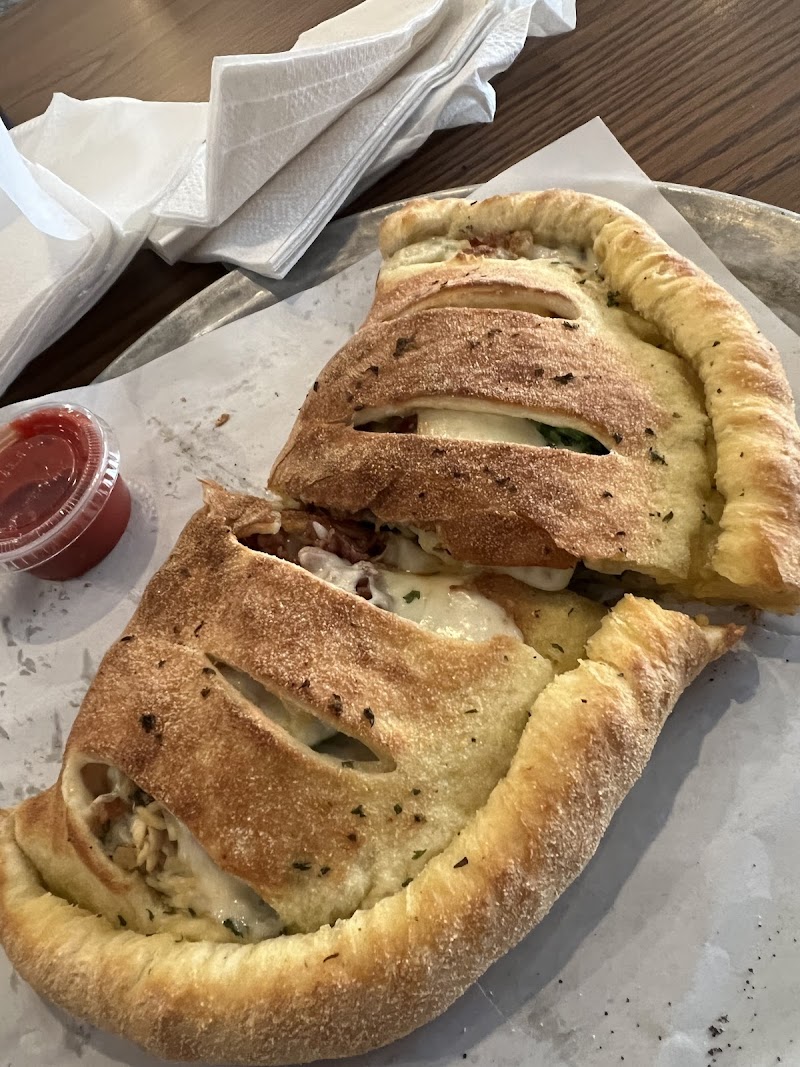 Pizza Whirl Cleveland atmosphere