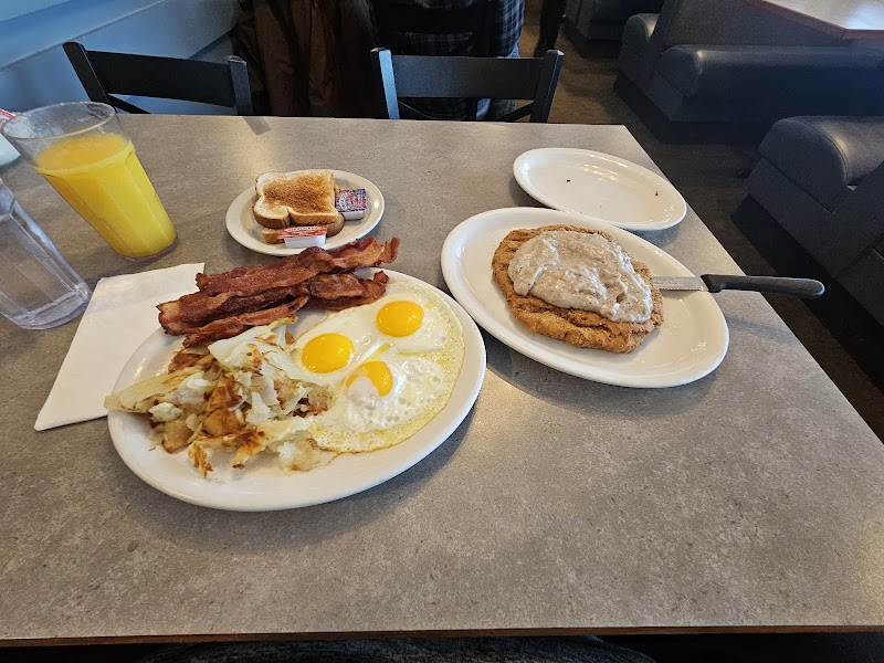 Goody's Family Restaurant Cleveland atmosphere