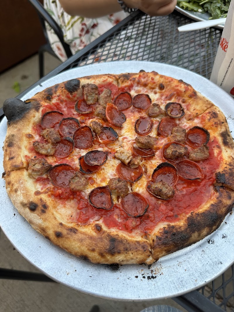 ETalian Cleveland atmosphere