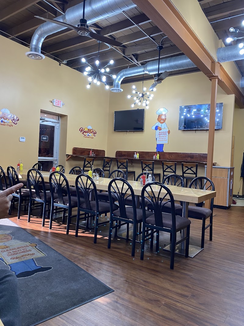 Kyries Kafe Cleveland atmosphere