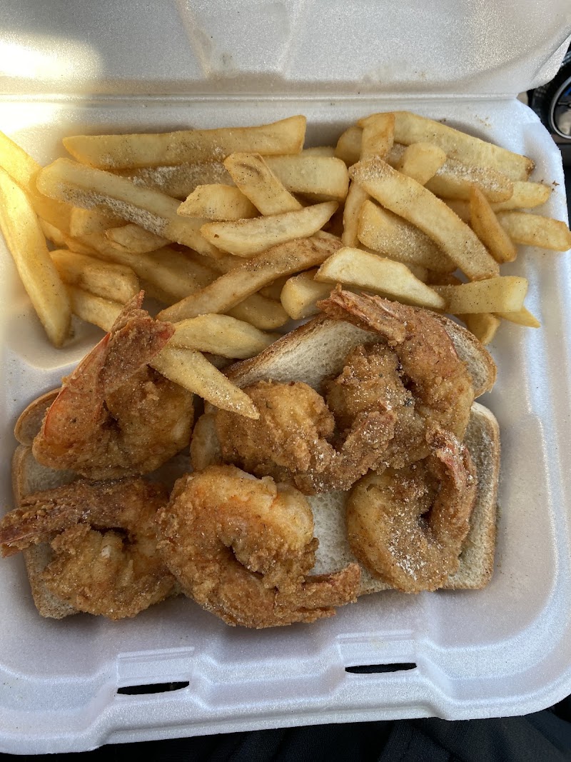 FINS & WINGS Cleveland food
