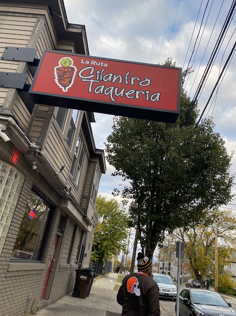 Cilantro Taqueria - Tremont Cleveland atmosphere