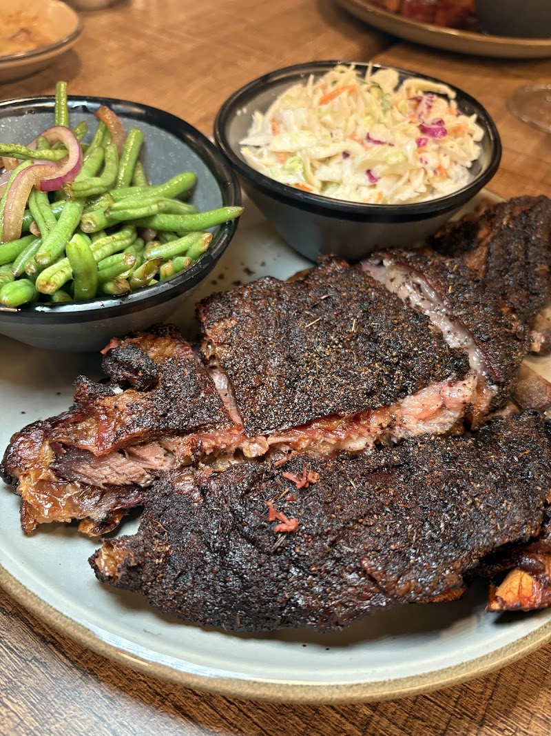 Mendel's KC BBQ Cleveland atmosphere