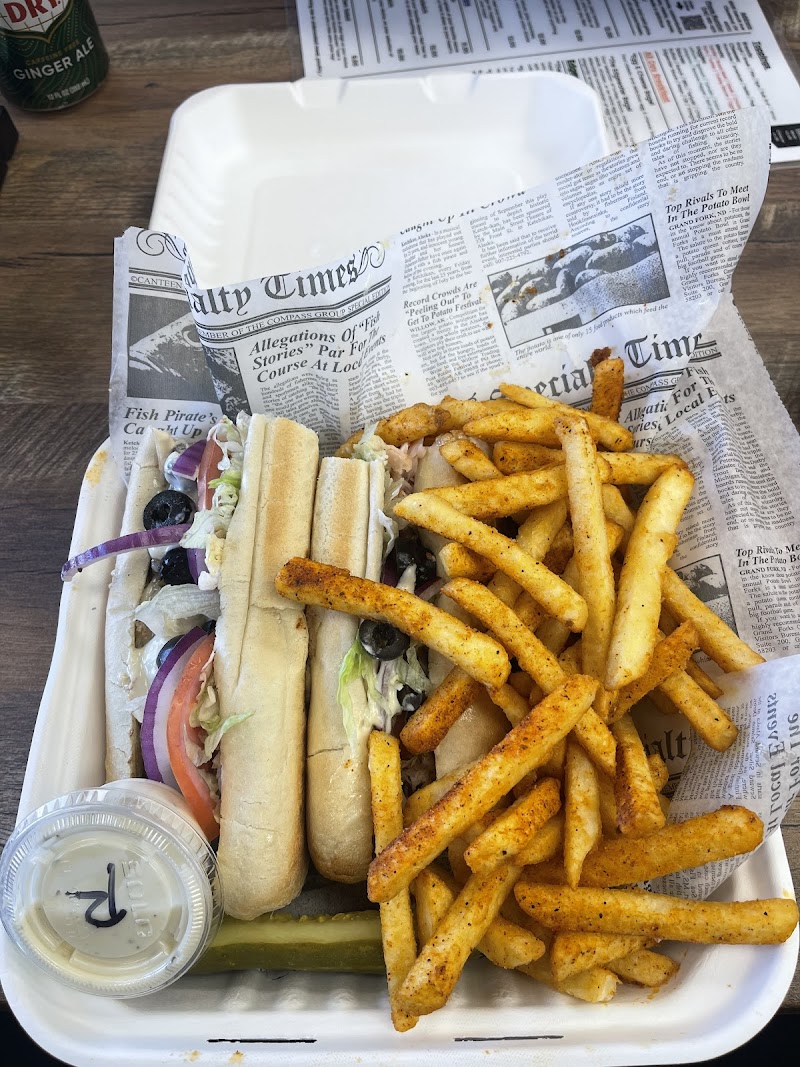 Edgewater Sub Shop Cleveland atmosphere