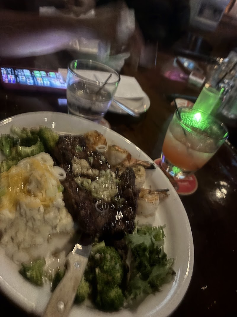 Rudy's Pub Cleveland atmosphere