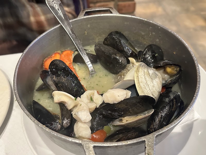 Ibiza Mediterranean Restaurant - Avon Lake, OH Cleveland atmosphere