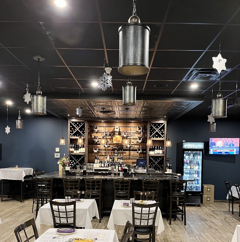 Mama Catena Vino e’ Cucina Cleveland