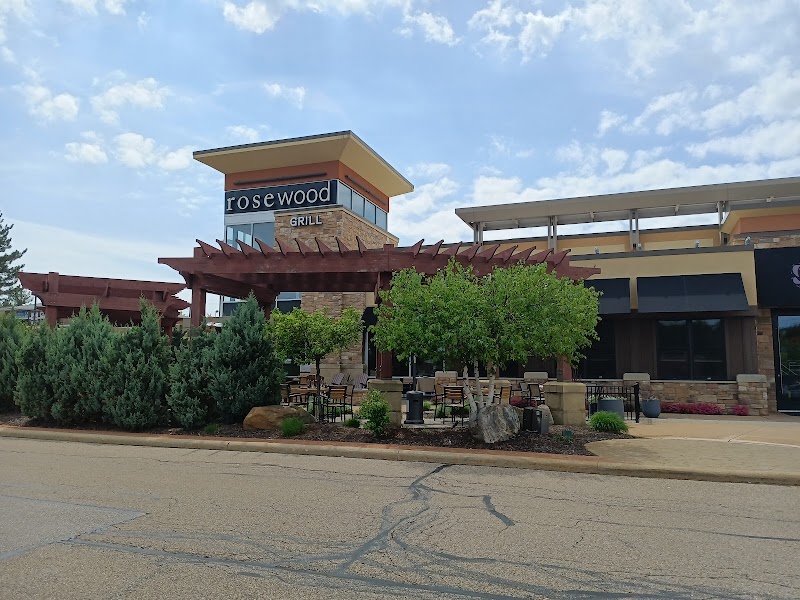 Rosewood Grill Strongsville Cleveland atmosphere