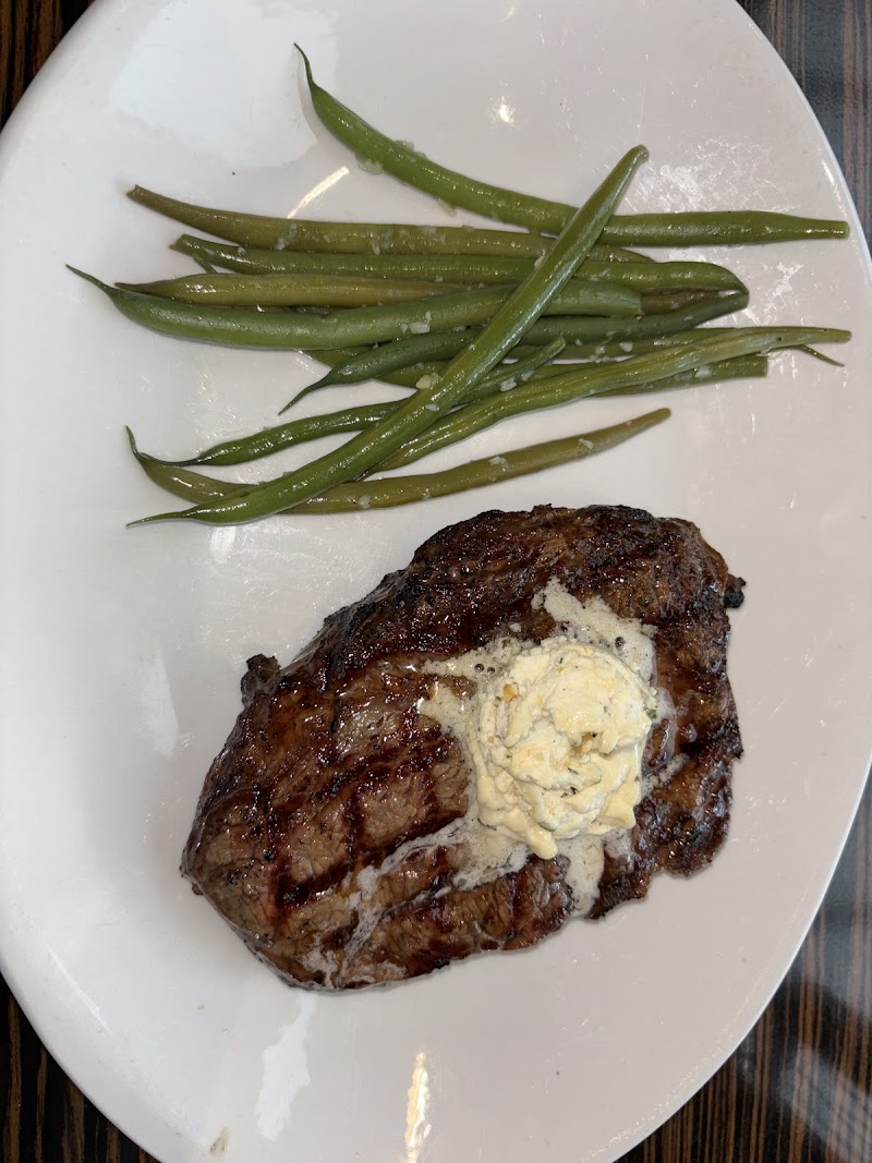 Rosewood Grill Strongsville Cleveland atmosphere