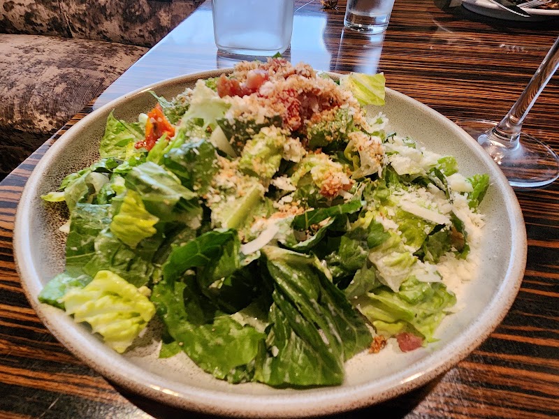 Rosewood Grill Strongsville Cleveland atmosphere