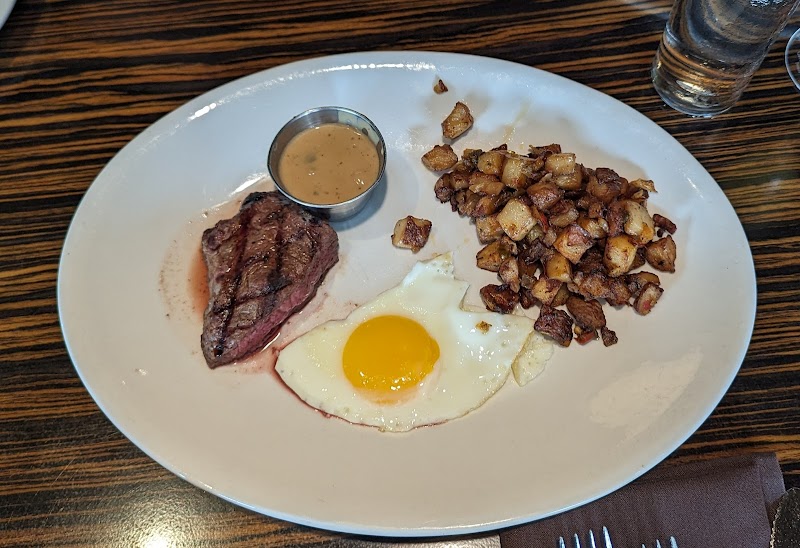 Rosewood Grill Strongsville Cleveland atmosphere