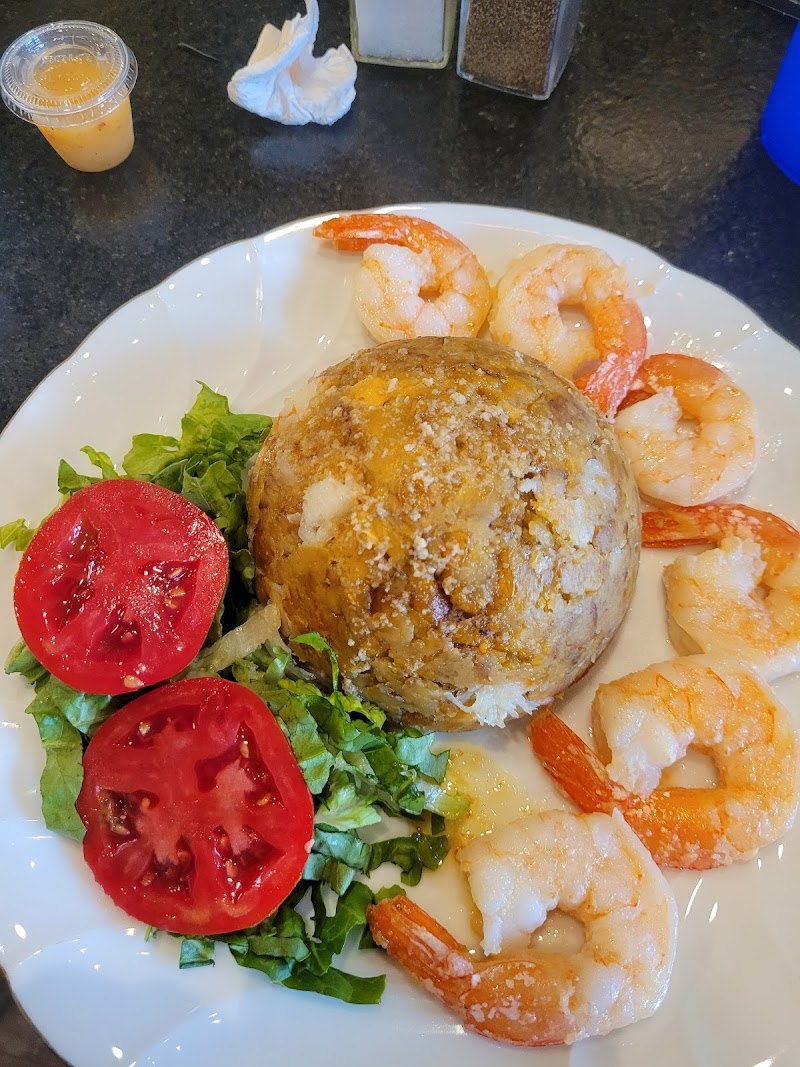 Habibi Latina Cafe Restaurant Cleveland atmosphere