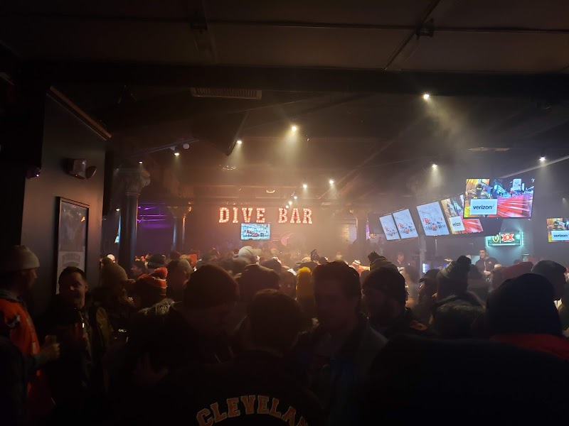 Dive Bar Cleveland atmosphere