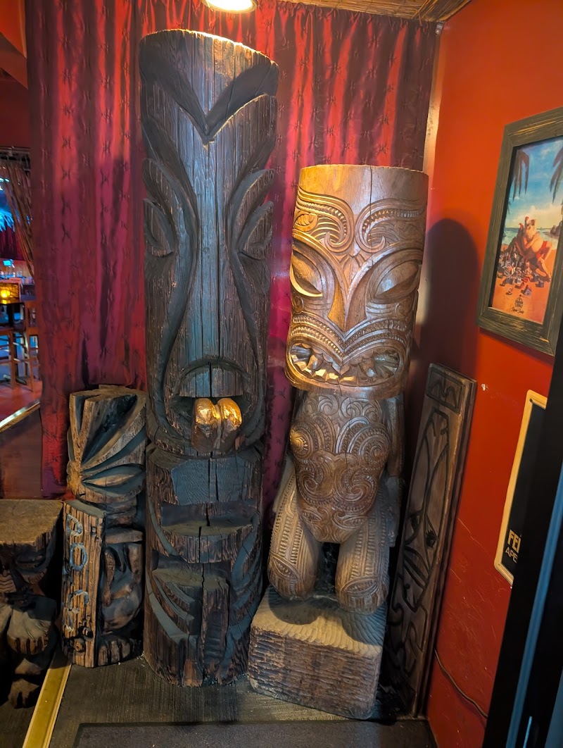 Porco Lounge & Tiki Room Cleveland atmosphere