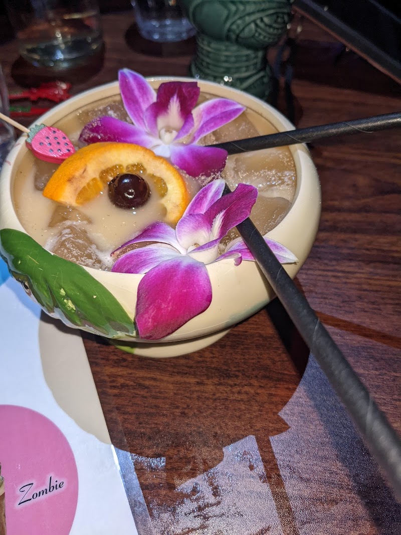 Porco Lounge & Tiki Room Cleveland atmosphere