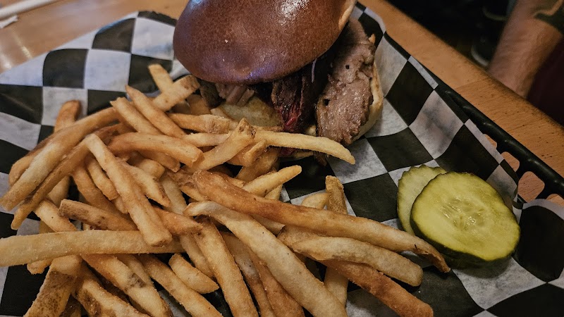 Lager Heads BBQ Smokehouse Cleveland atmosphere