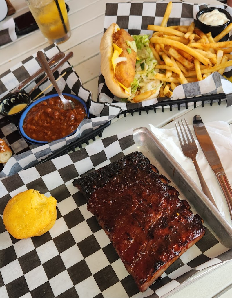 Lager Heads BBQ Smokehouse Cleveland atmosphere