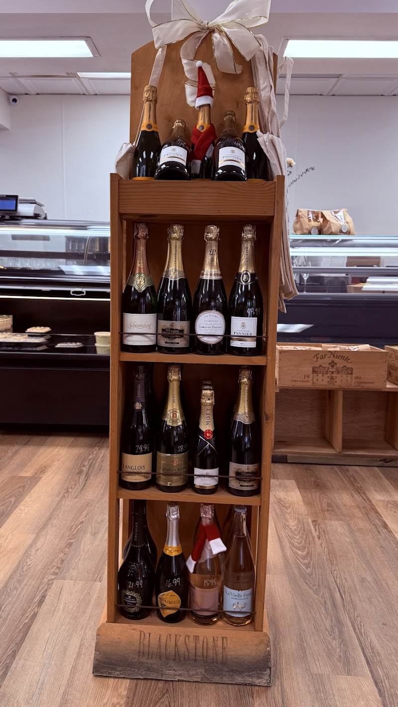 Village Rose Deli Cleveland atmosphere
