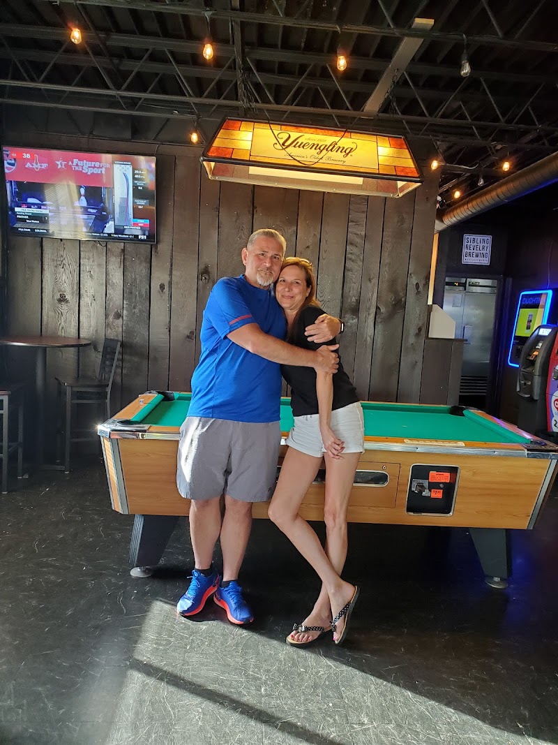 Swinging Door Lounge Cleveland atmosphere