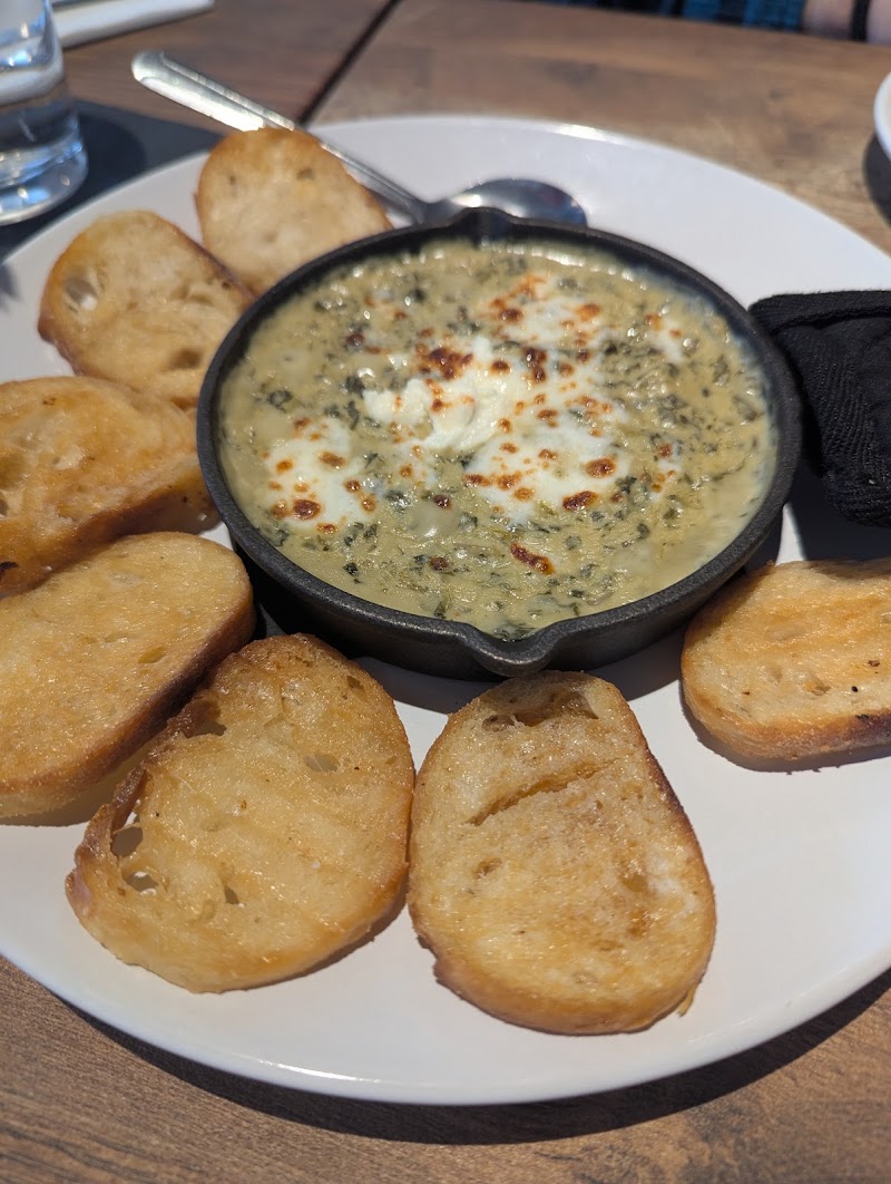 Dal Fuoco Italian Restaurant Cleveland atmosphere