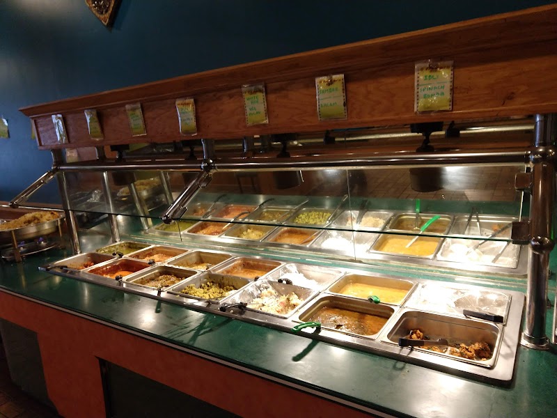 Paradise Biryani Pointe Cleveland atmosphere