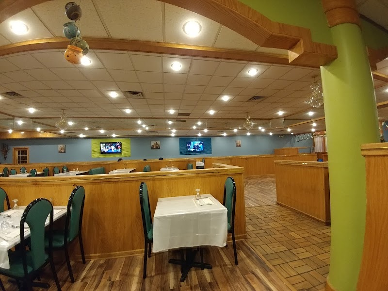 Paradise Biryani Pointe Cleveland atmosphere