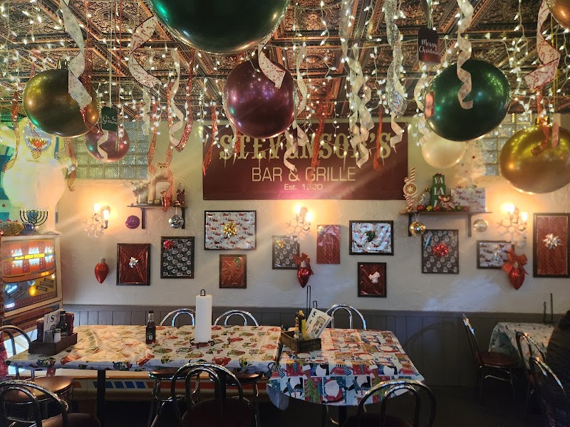Stevenson's Bar & Grill - Euclid, OH Cleveland atmosphere