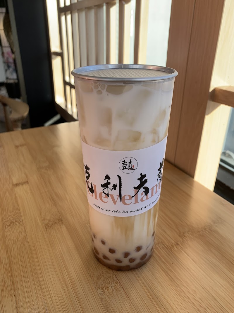 YYTime(formerly known as Dagu Rice Noodle) Cleveland atmosphere