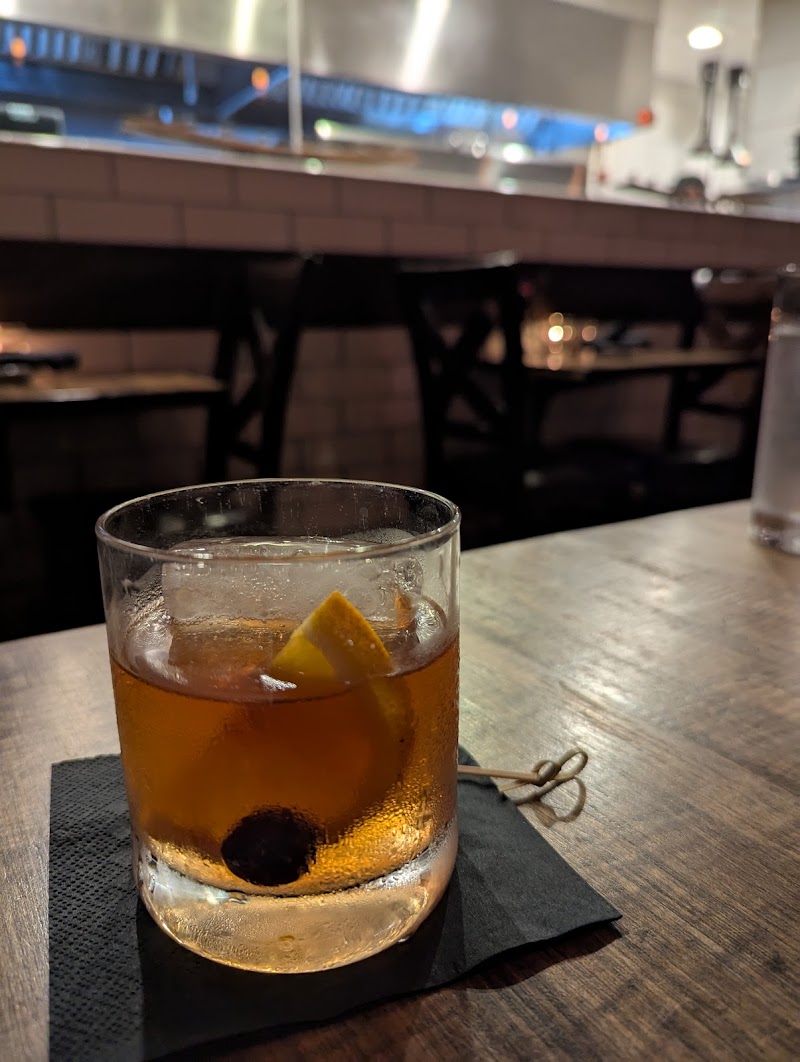 Hook & Hoof New American Kitchen and Cocktail Cleveland atmosphere