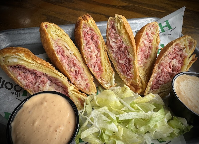 The Hooley Pub & Kitchen Cleveland food