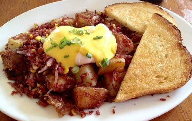 Lucky's Café Cleveland food