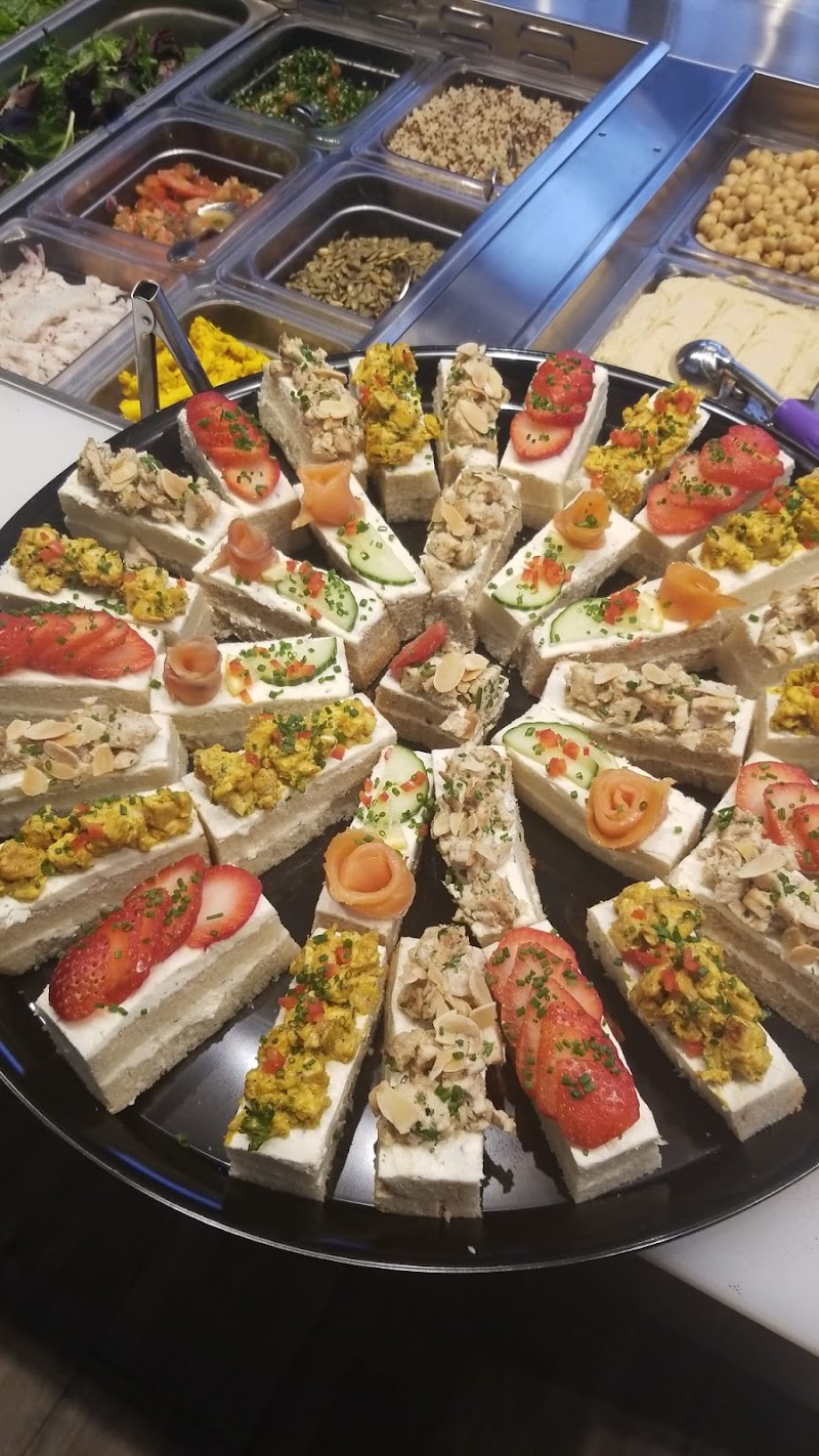 Cassa Kitchen & Catering Cleveland atmosphere