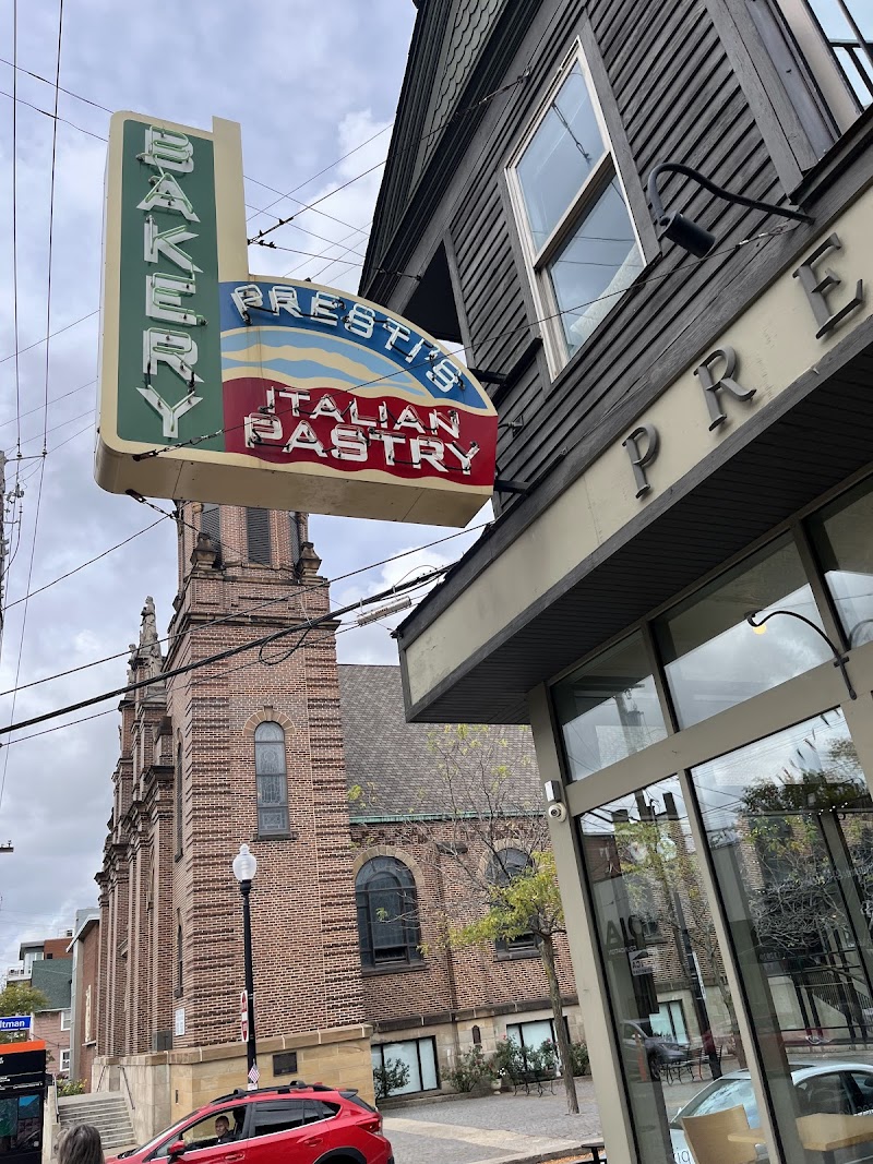 Presti's Bakery Cleveland atmosphere