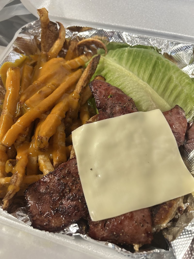 Samone's Kitchen Cleveland atmosphere