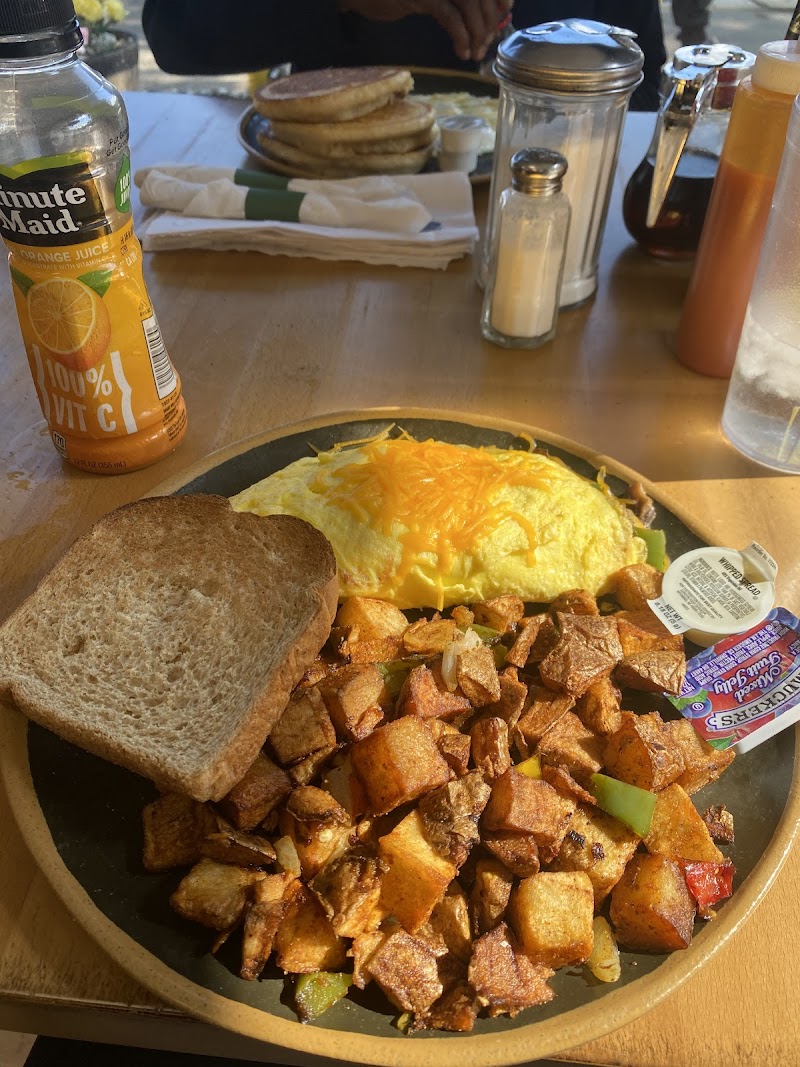 That Breakfast Place Cleveland atmosphere