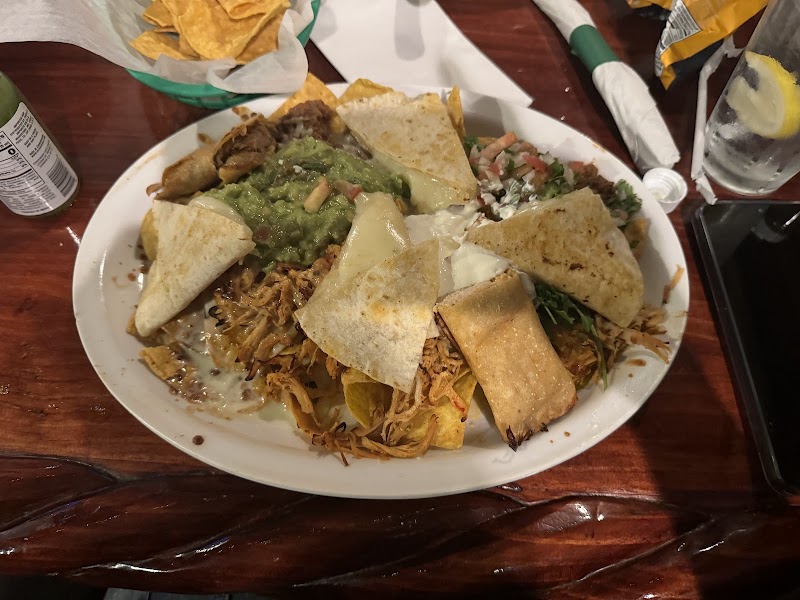 El Jalapeños Authentic Mexican Restaurant Cleveland atmosphere