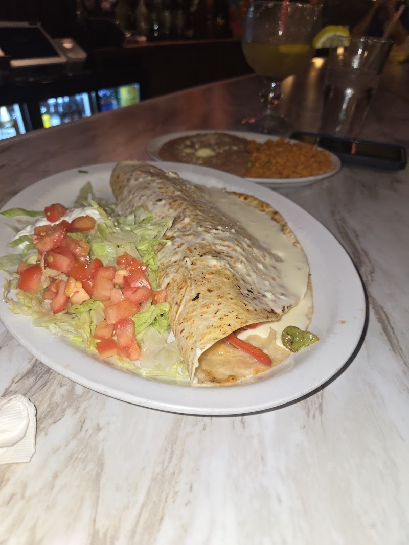 El Jalapeños Authentic Mexican Restaurant Cleveland atmosphere