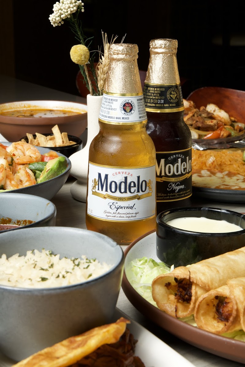 Mezquite Mexican Kitchen and Bar Cleveland atmosphere