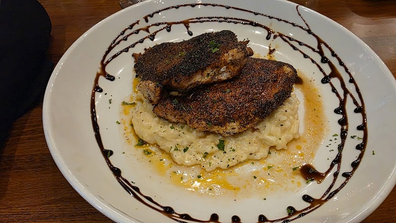 Quinn's Kitchen and Bar Cleveland atmosphere
