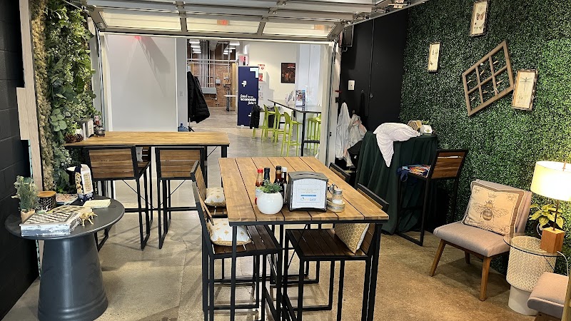 The Hive Cafe, Powered by DigitalC Cleveland atmosphere