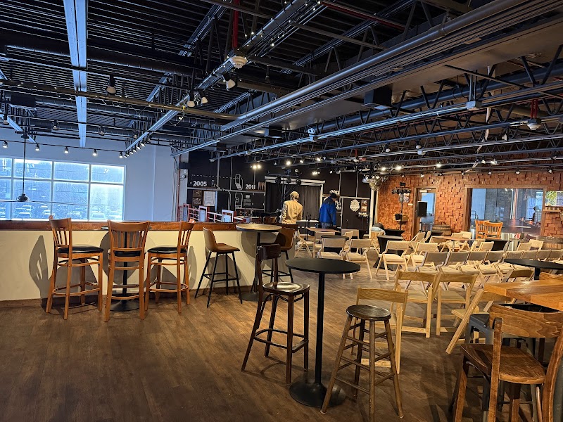 Irishtown Bend Taproom at Market Garden Brewery Cleveland atmosphere