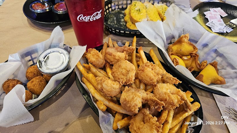 Red Crab - Juicy Seafood Cleveland atmosphere