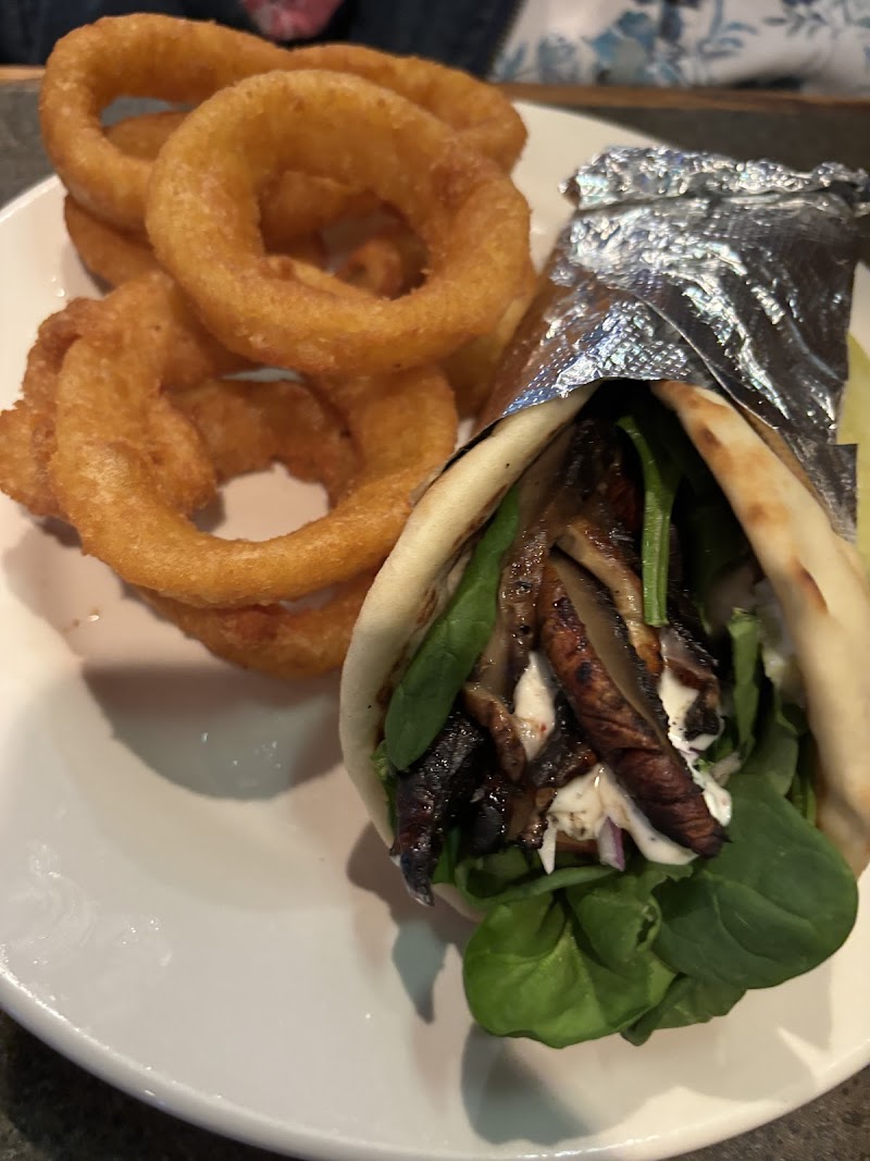 Public House Cleveland food