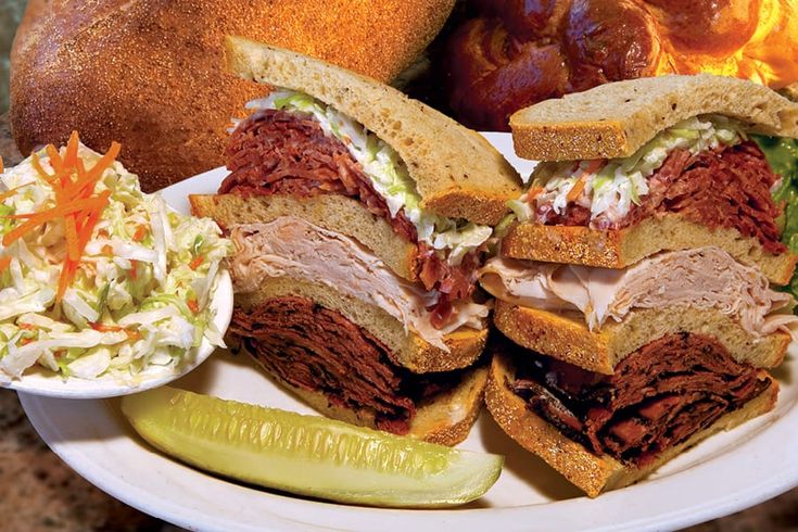 Slyman's Restaurant and Deli Cleveland atmosphere