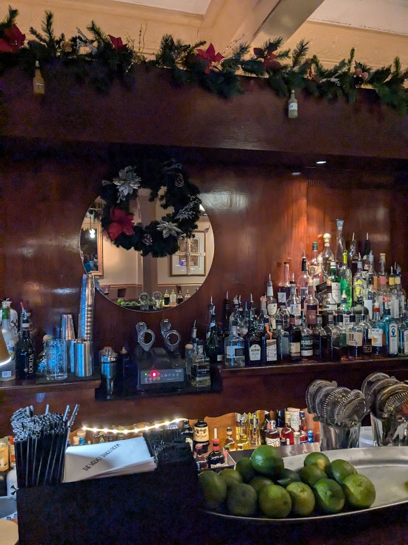 Velvet Tango Room Cleveland atmosphere