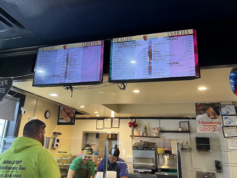 Cilantro Taqueria - N Olmsted Cleveland atmosphere