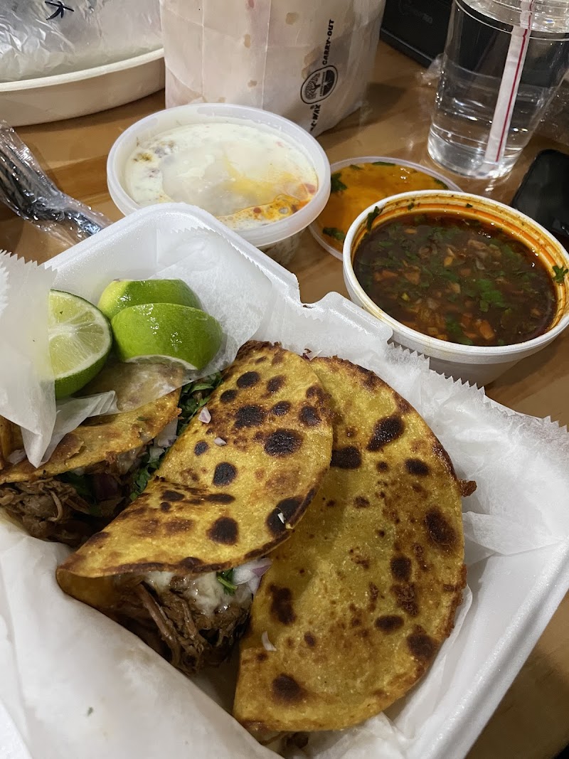 Cilantro Taqueria - N Olmsted Cleveland atmosphere