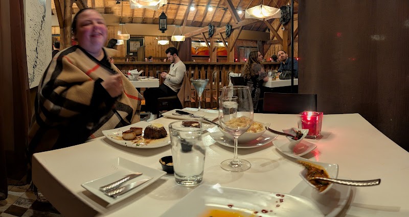 Strip Steakhouse Cleveland atmosphere