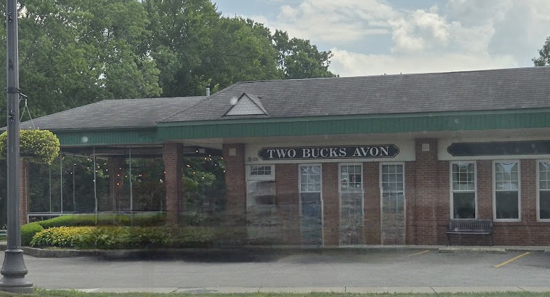 Two Bucks Avon Cleveland atmosphere