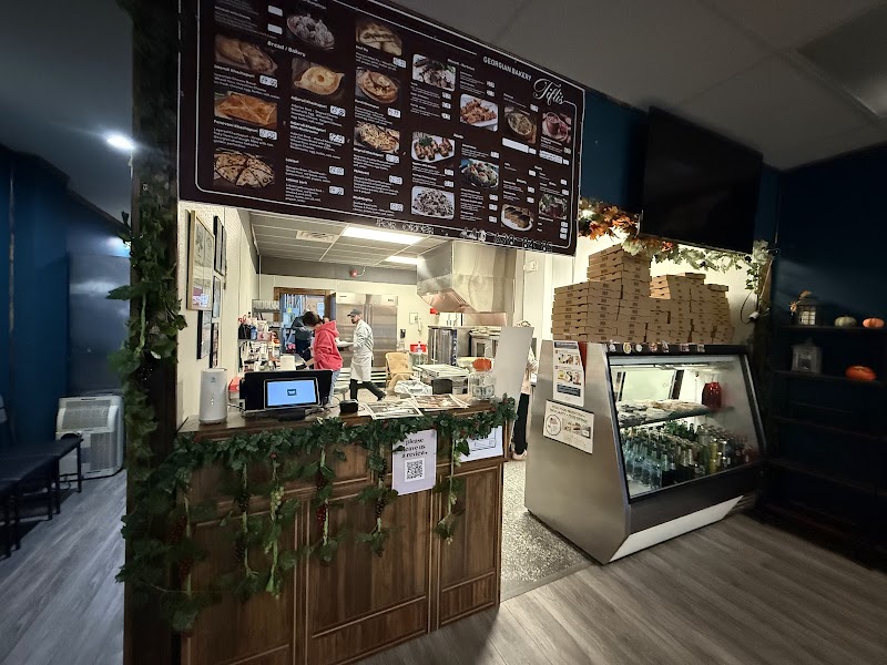 Georgian Bakery Tiflis Cleveland atmosphere